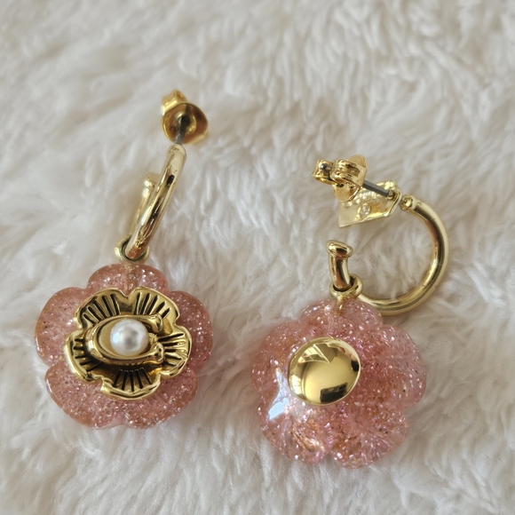 Coach Tea Rose Stud Dangle Earrings Half Hoop Pink Gold Pearl Resin - Picture 5 of 5